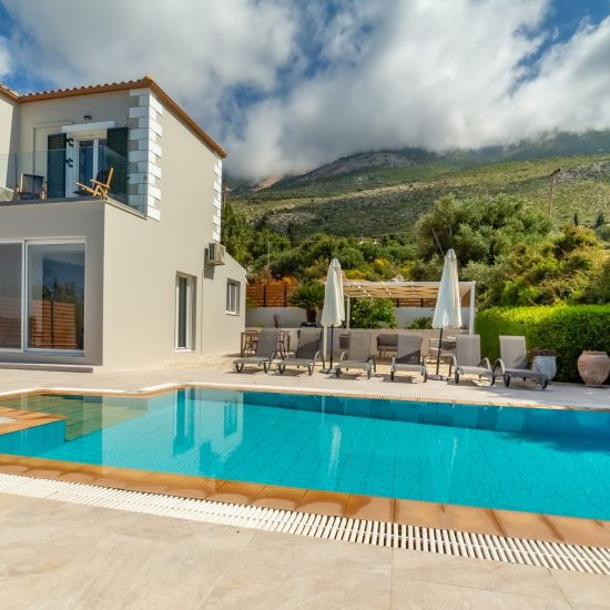 Καλωσήλθατε στο Santorelliproperties.com